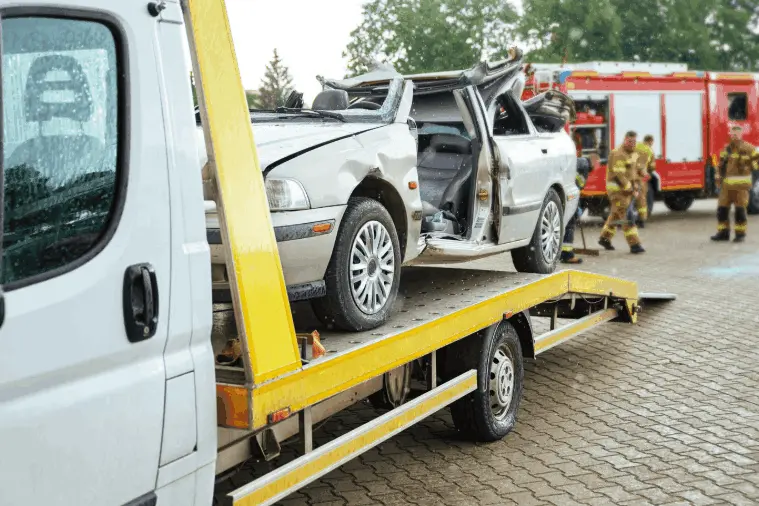 Professional scrap car removal service in Mississauga paying top cash for unwanted vehicles.