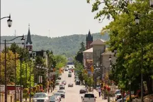 Junk car removal and recycling in Milton